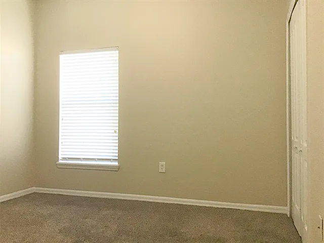 7713 Rex Hill Trl — Photo 15