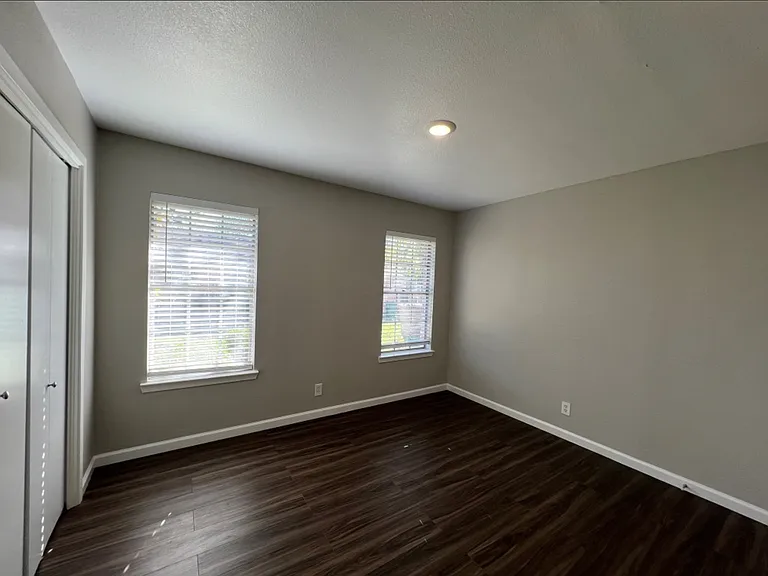 905 N Meadows Dr #A — Photo 7