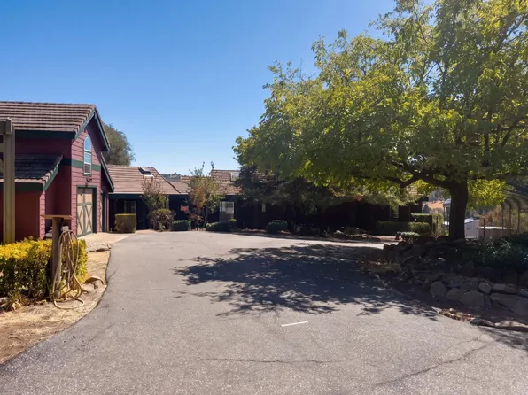 8384 Woodman Ln, Newcastle, CA 95658