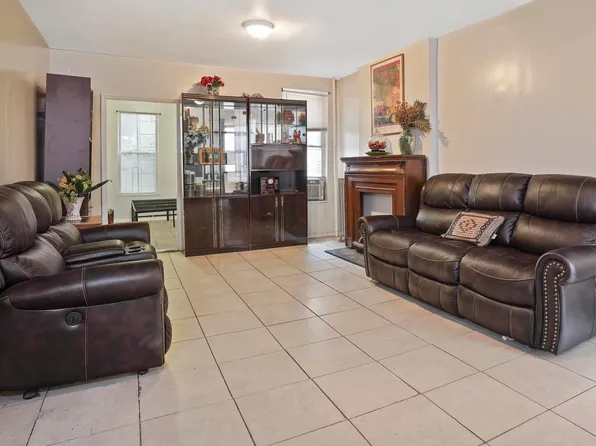 1088 Nostrand Avenue image 5 of 6