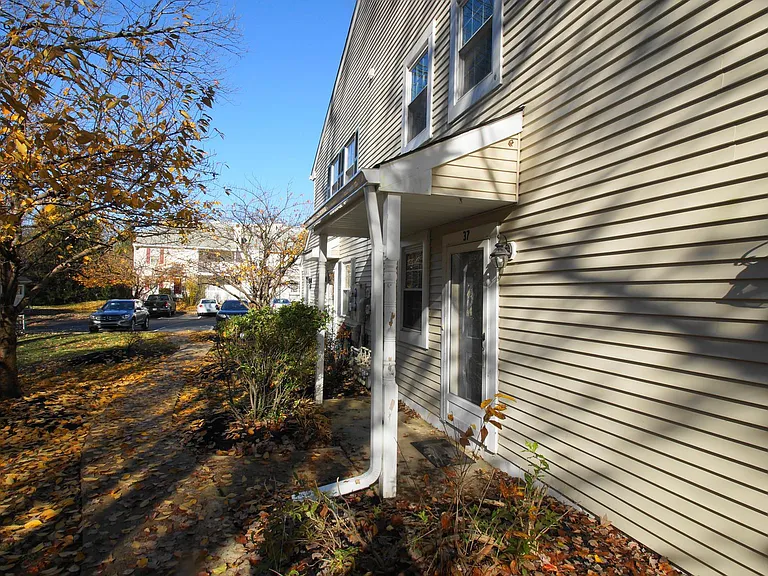 37 Belmont Sta — Photo 5