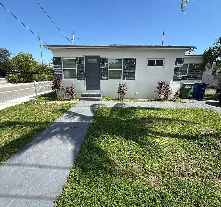 620 NW 1st Ave
