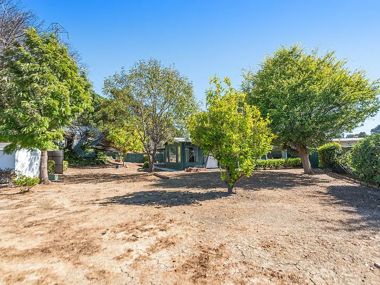 16 Tasco Ct — Photo 29