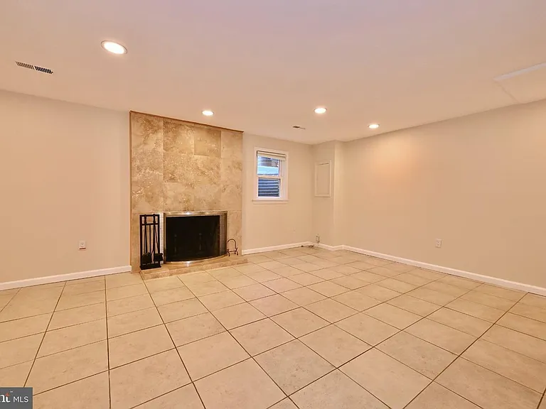 10231 Arizona Cir #51 — Photo 16