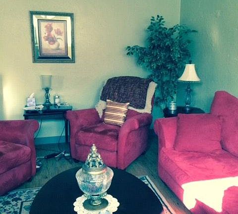 2nd image of 563 Northside Dr #B