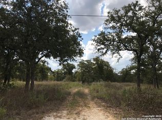 252 Hickory Hill Dr, La Vernia, TX 78121