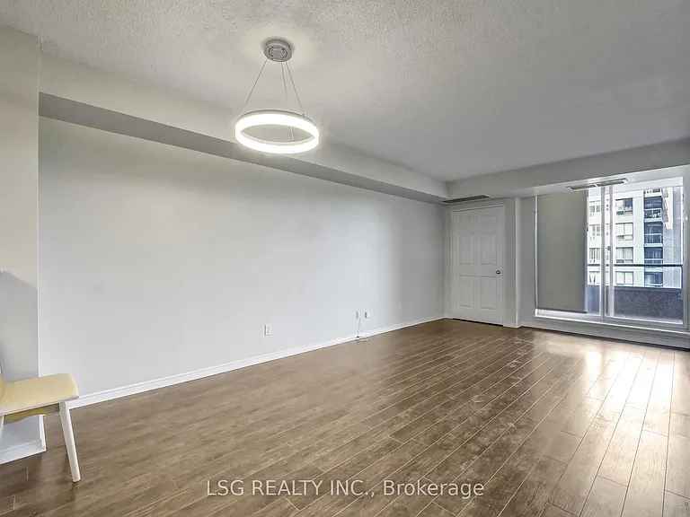 35 Empress Ave #601 — Photo 6