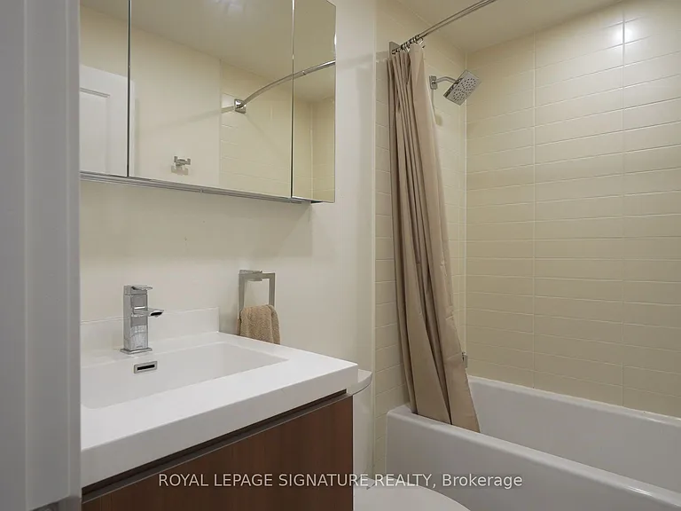 105 George St #1214 — Photo 10