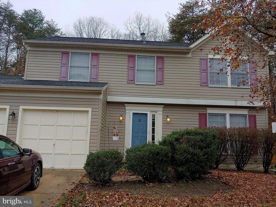 1st image of 202 Cherry Hill Ln