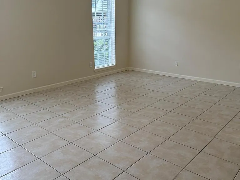 6402 Del Monte Dr #60 — Photo 2