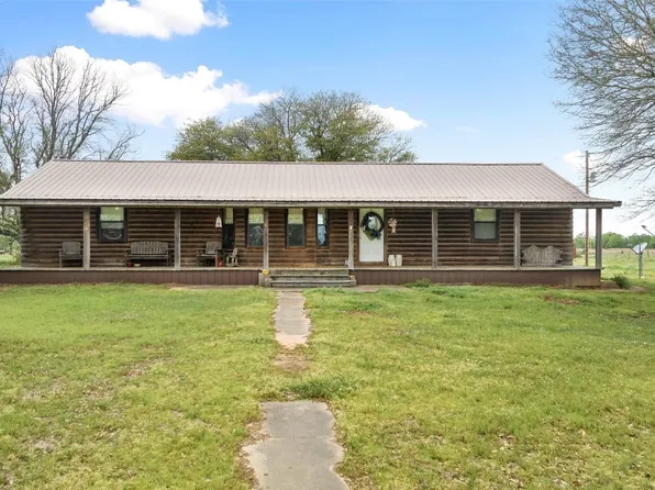 1621 County Road 2235, Bagwell, TX 75412