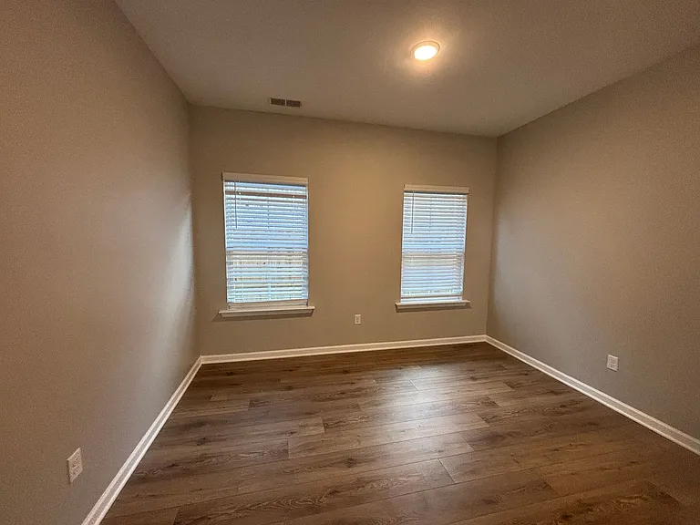 10151 Sterling Ridge Dr — Photo 12