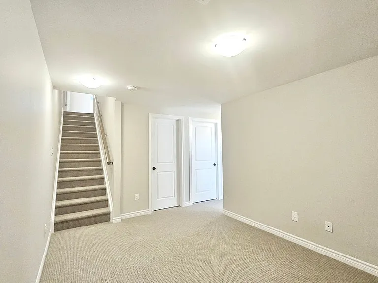 72 Richelieu St — Photo 15