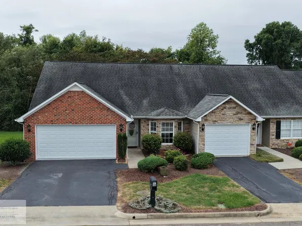 114 Charles Towne Dr, Danville, VA 24541
