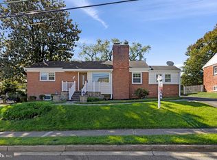 5906 1st St N, Arlington, VA 22203