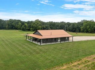 8596 County Road 146, Williamsburg, MO 63388