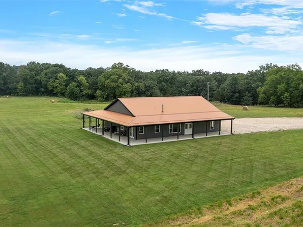 8596 County Road 146, Williamsburg, MO 63388