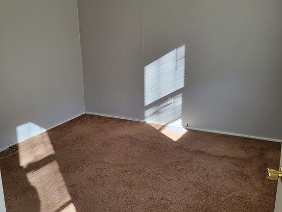 5th image of 302.5 E Fairmont Ave