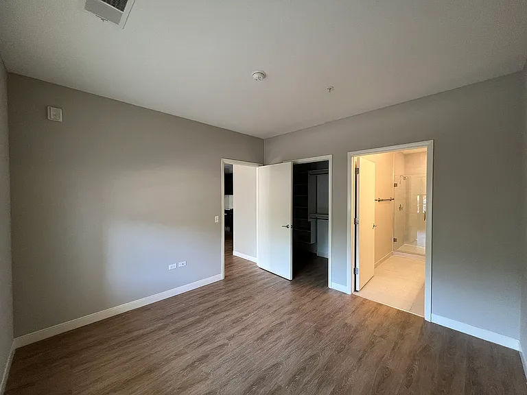 HIGHPOINT Clarendon Hills — Photo 38