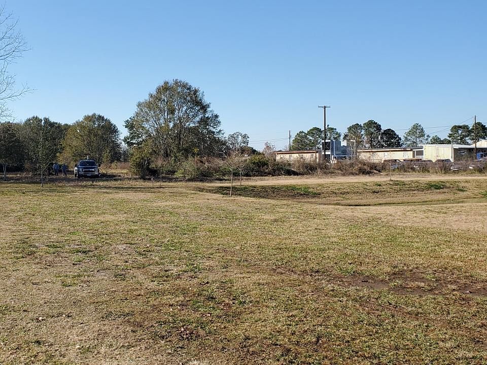 1st image of 2938 Ambassador Caffery Pkwy