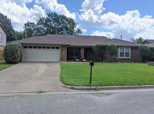 5520 Pleasant Meadow Dr, North Richland Hills, TX 76180