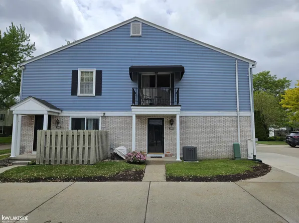 24633 Spring Ln, Harrison Township, MI 48045