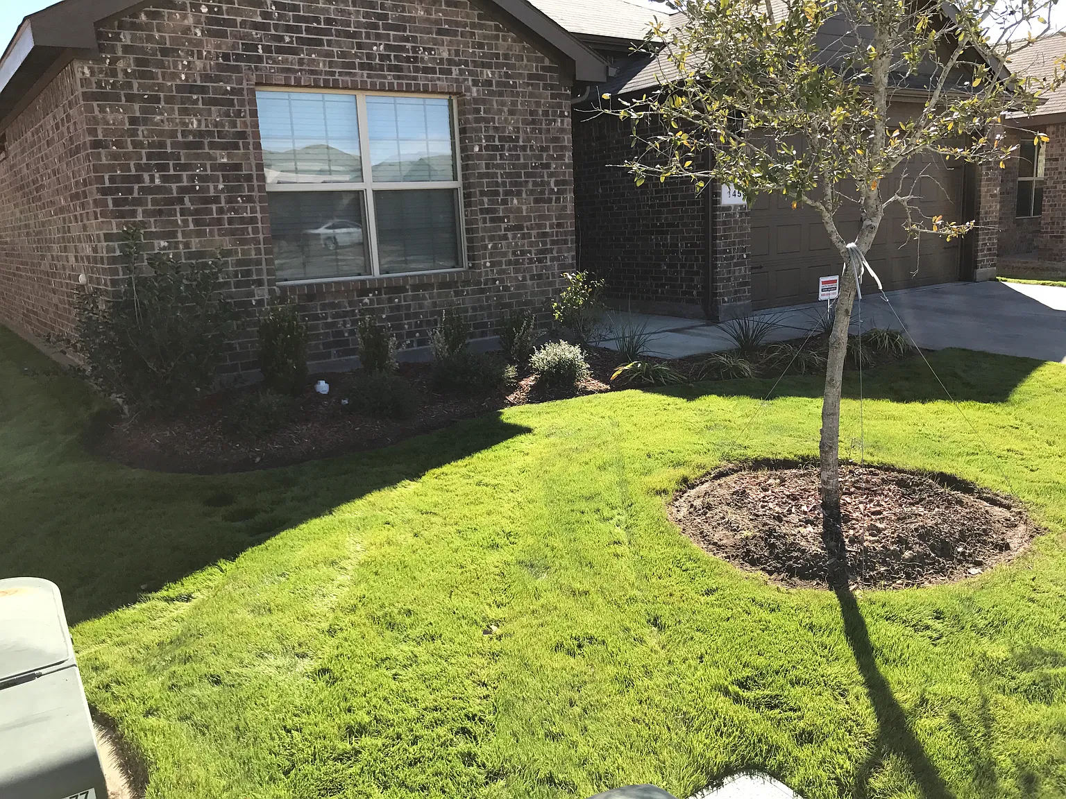 4 bed, 1832 sqft, $2,395 — Photo 2