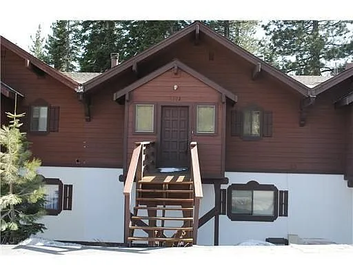 1302 Uri Ct photo 1