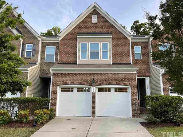 214 Kylemore Cir, Cary, NC 27513