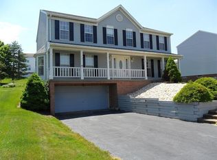1422 Bristol Dr, South Park, PA