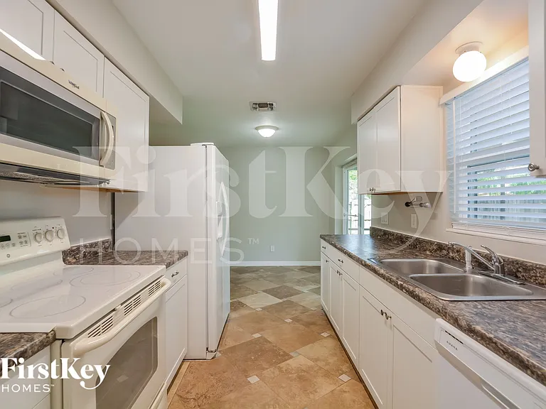 497 Wurst Rd — Photo 6