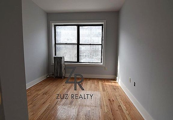 5th image of 63 Lefferts Ave #1B