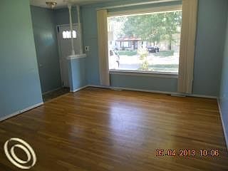 4th image of 17251 Cicotte Ave