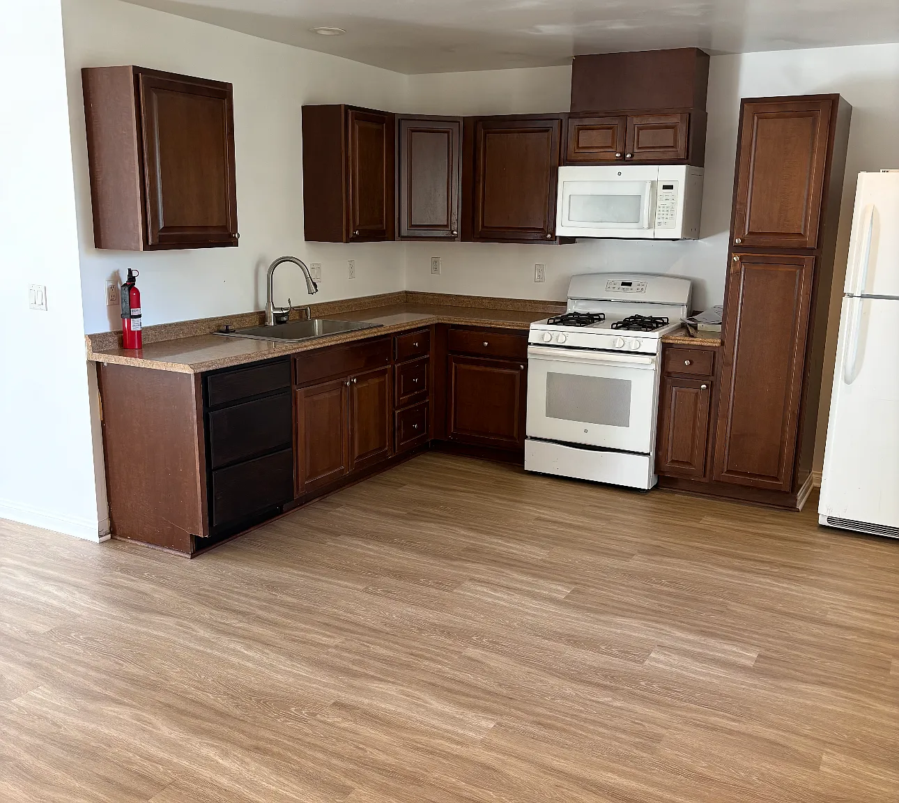 1 bed, 800 sqft, $2,500 — Photo 2