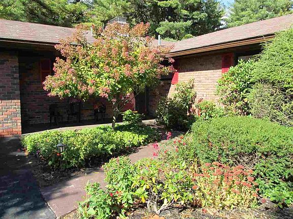 2nd image of 451 Elm Ave