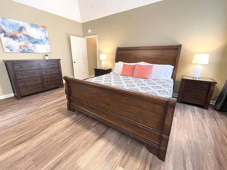 4835 Kings Forest Dr — Photo 12