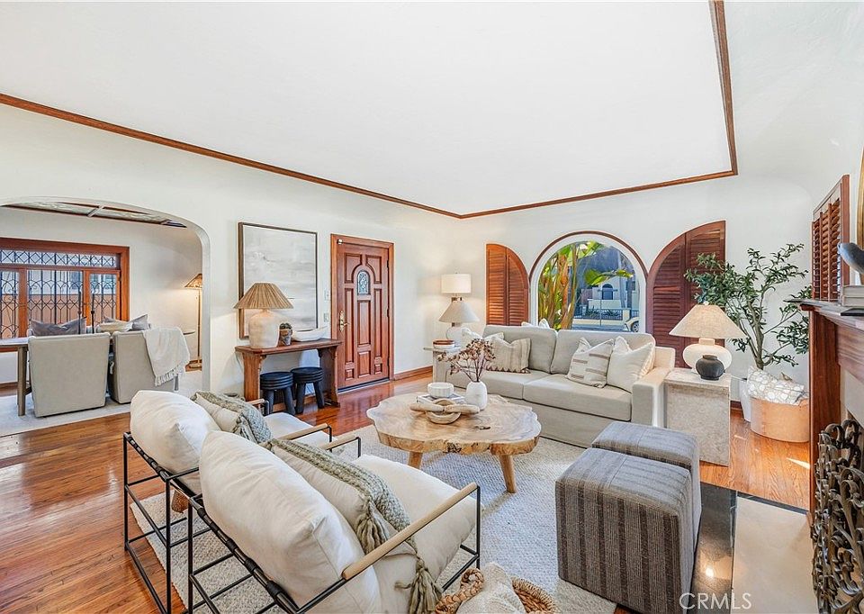 1st image of 40 Quincy Ave