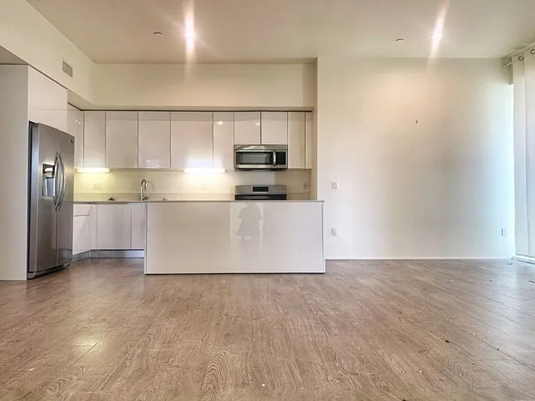 1040 S Mariposa Ave #F101 — Photo 17