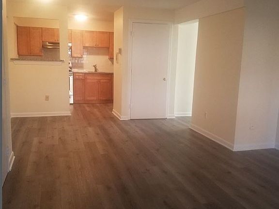 3rd image of 54 Elmwood Park #1F