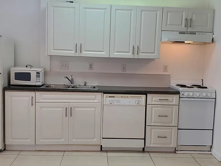 3911 W Morrison Ave #1 — Photo 10