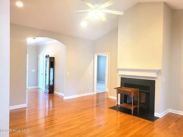 945 Diamondhead Dr S — Photo 12