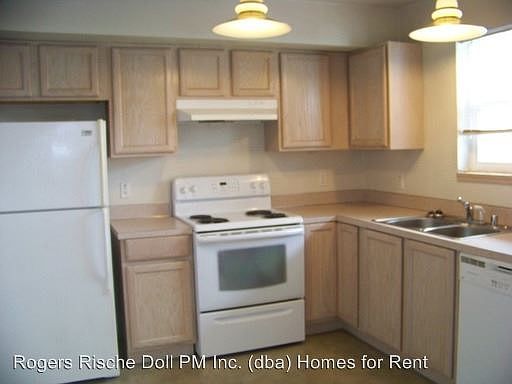 3rd image of 1296 NW Elwha Ct