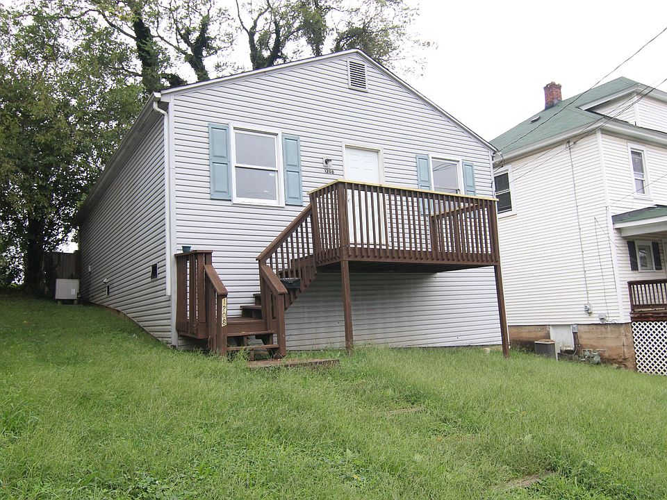 1st image of 1208 Tompkins Ave SE