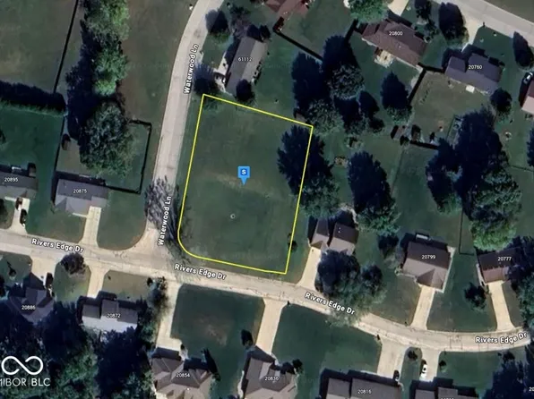 61120 Waterwood Ln, Goshen, IN 46528