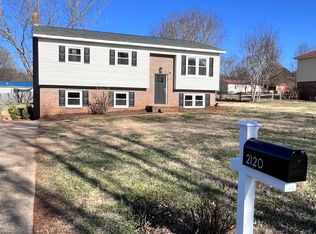 2120 Chatham St, Newton, NC 28658