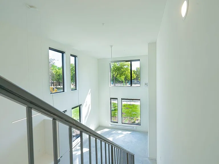 Bryant Park Lofts — Photo 10