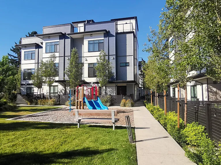 16828 Boxwood Dr #13 — Photo 2