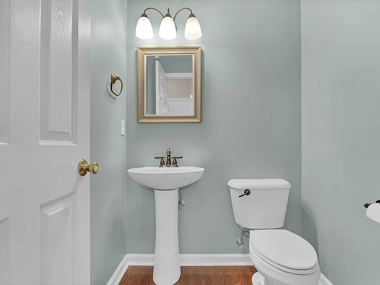 1010 Meridian Dr — Photo 9