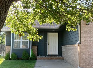 1658 N Timbers Edge Ct, Mulvane, KS 67110