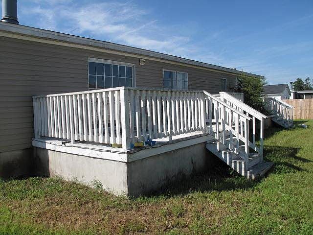 2nd image of 102 Royal Arbor Ct
